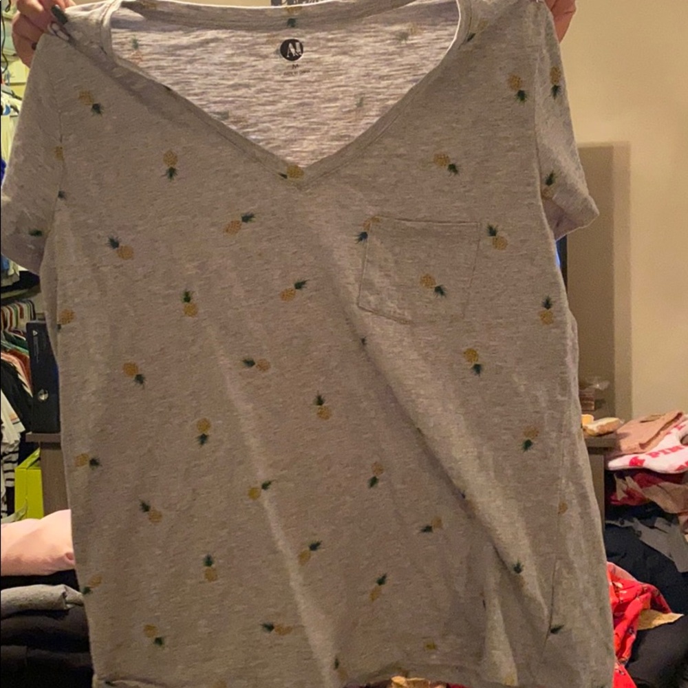 Pineapple tee
